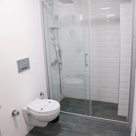 Nill's Stone House Hotell *