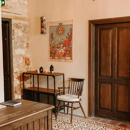 Hotel Nill's Stone House *