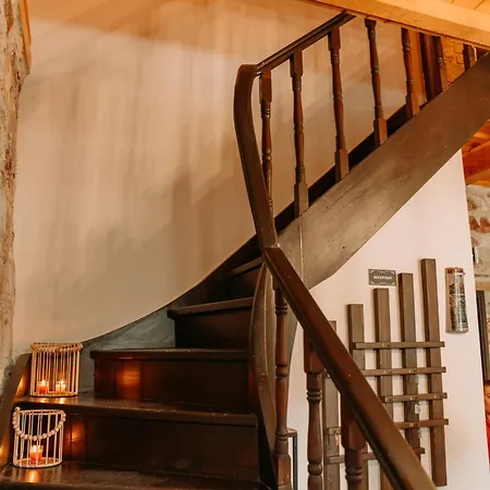 Nill's Stone House Otel *