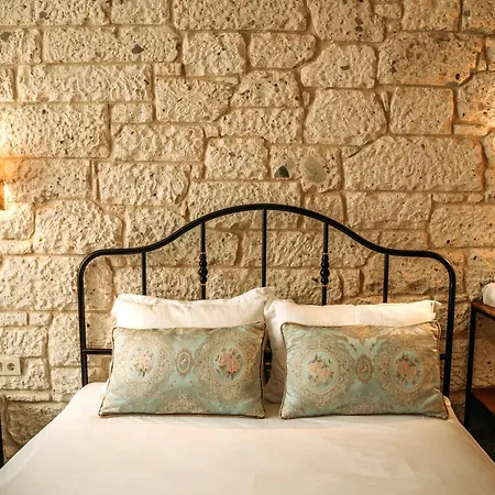 Otel Nill's Stone House