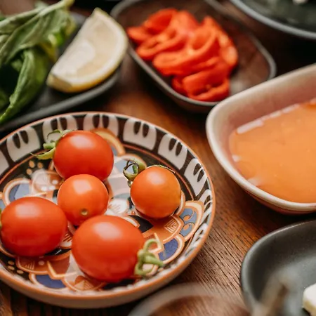 Nill's Stone House Hotel *