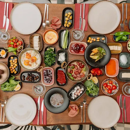 Nill's Stone House *