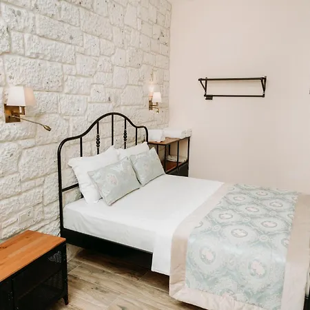 Nill's Stone House Cesme