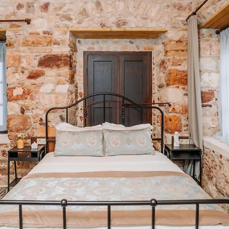 Nill's Stone House Otel